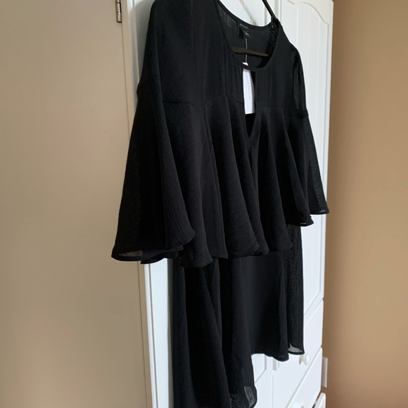 Ann Taylor flow top - Picture 6 of 6